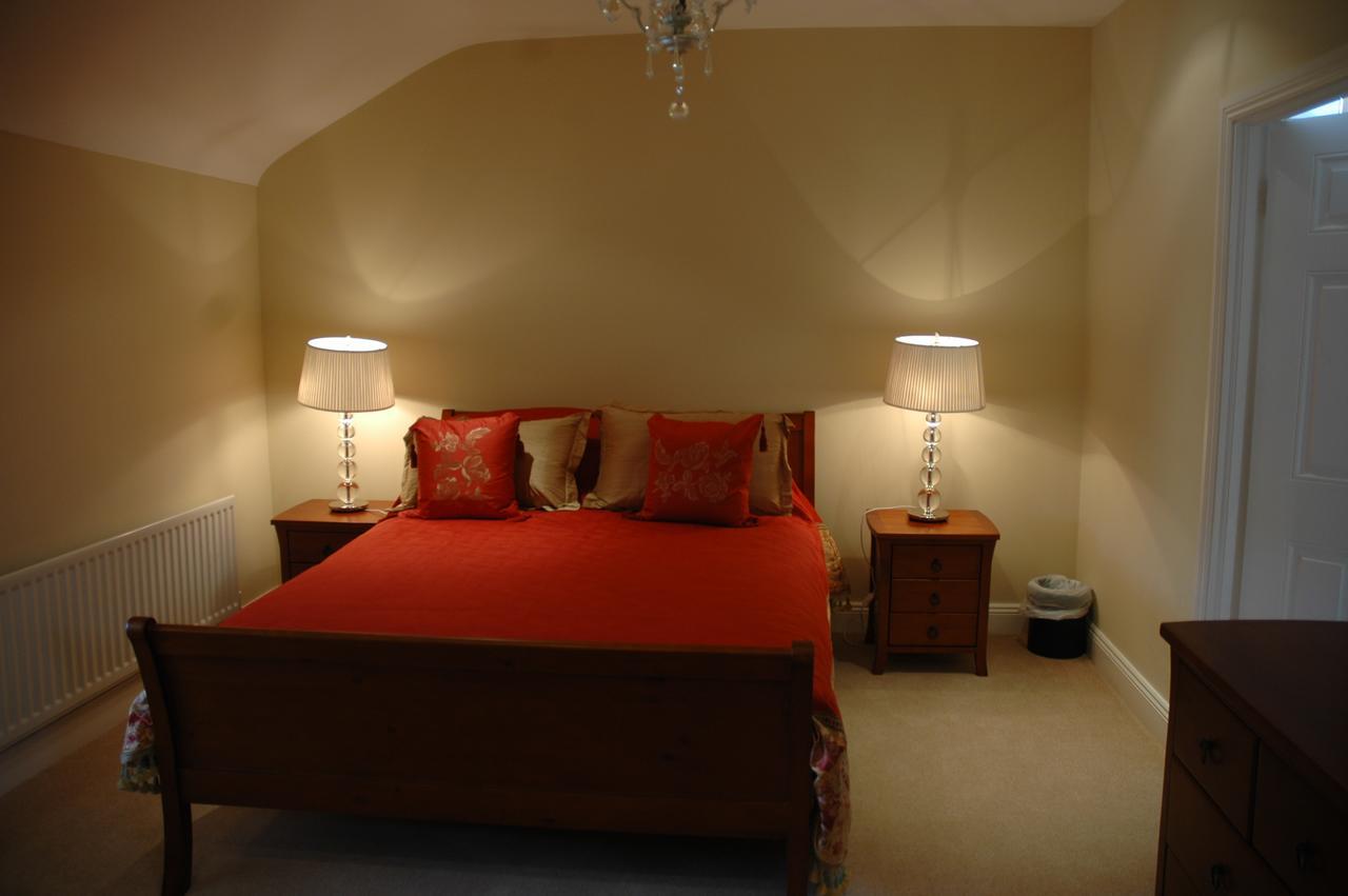 Moyvalley Hotel Self Catering Cottages ภายนอก รูปภาพ