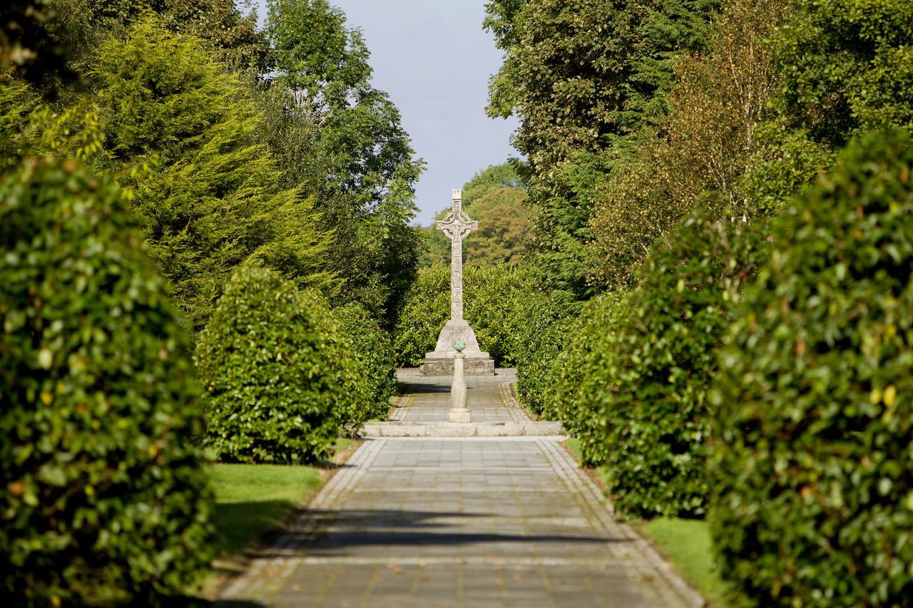 Moyvalley Hotel Self Catering Cottages ภายนอก รูปภาพ